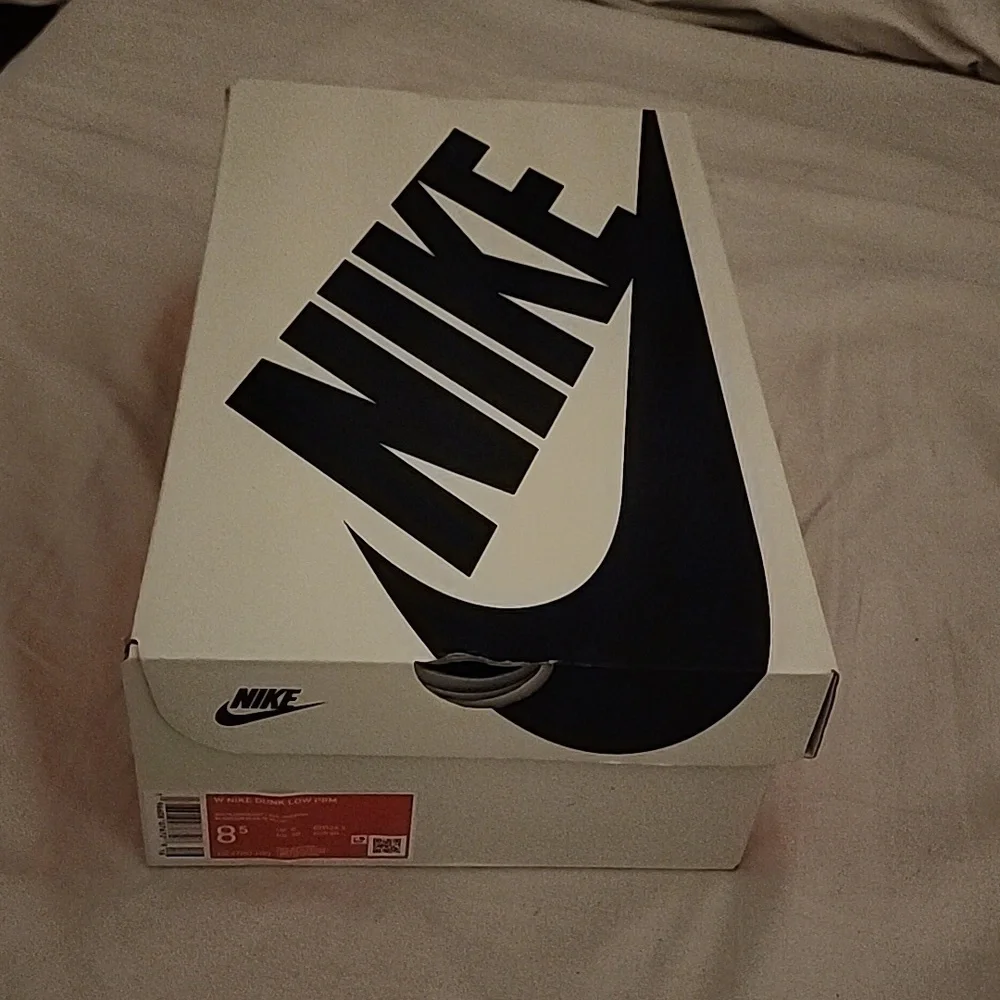 Nike empty box - Picture 2 of 2